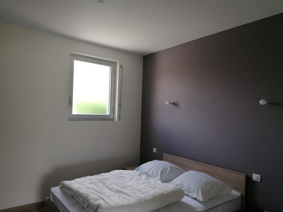 Appartement Lily-Rose Cerizay Exterior photo
